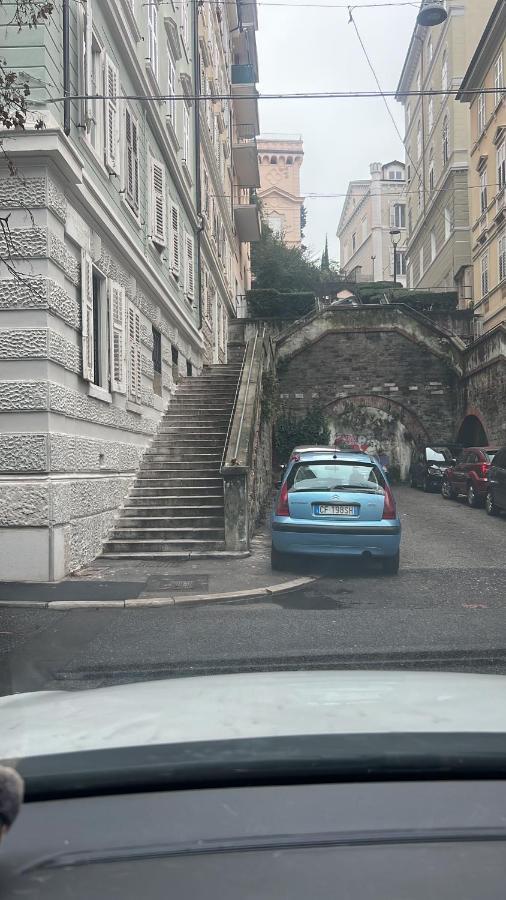 Alla Scalinata Del Teatro Rossetti Confort Suites Parcheggio Trieste Exterior foto
